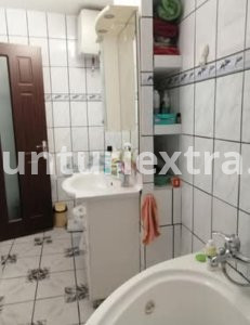 Apartament 3 camere  mobilat și utilat.